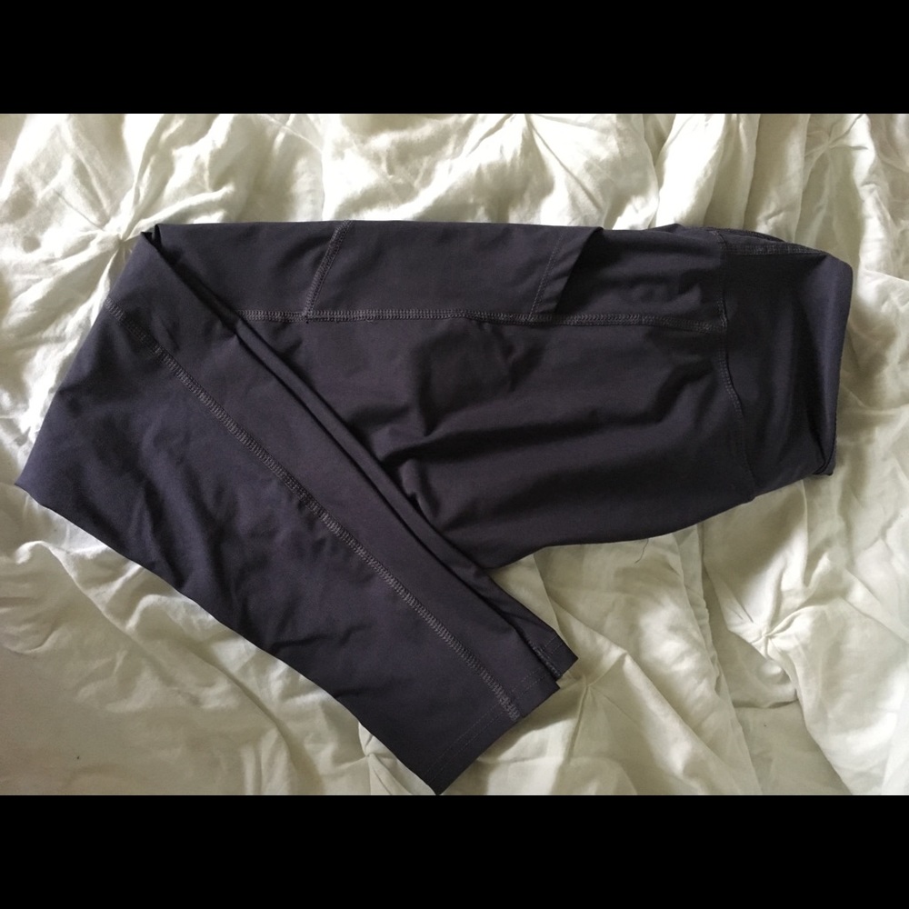 Lilac purple ankle workout leggings with pockets